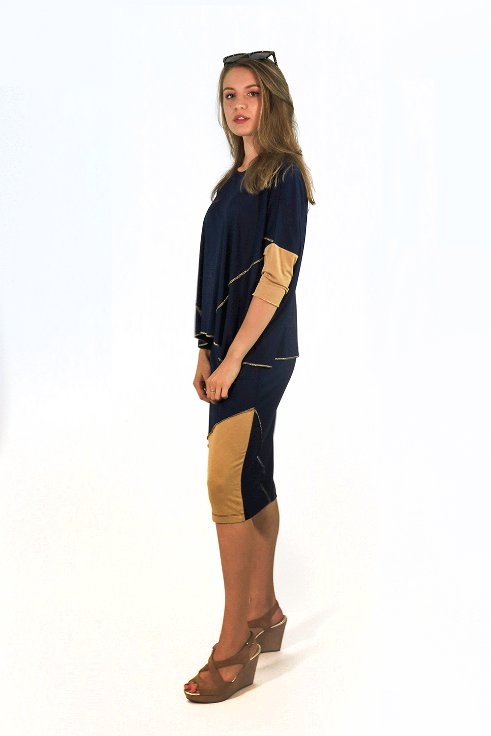 Etsu Skirt  In Navy & Camel